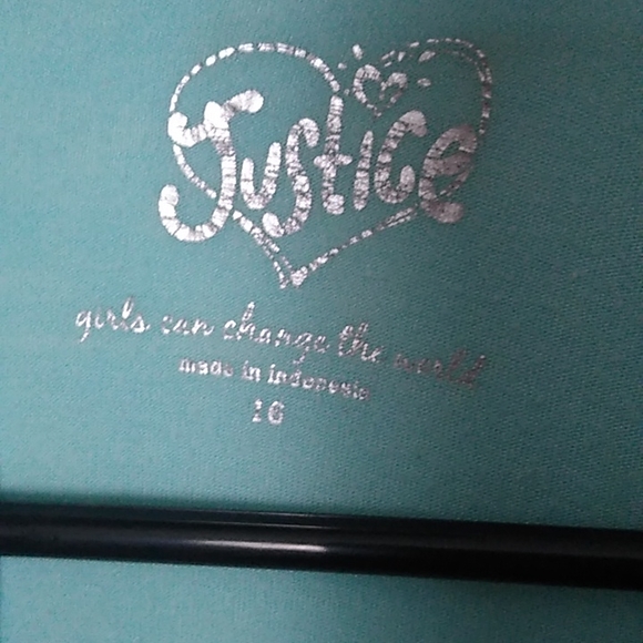 Justice girls tshirt - Picture 2 of 3